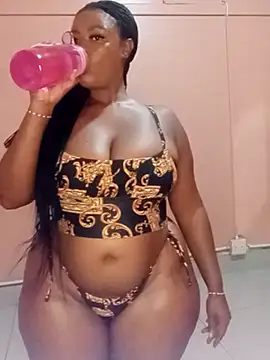 Luciouslips00 online show from April 2026 02:40:02 PM