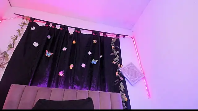 DeisyHarper online show from October 2025 12:51:02 PM