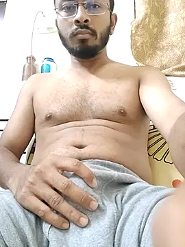 Punekarmanoj97 online show from September 2025 06:15:01 PM