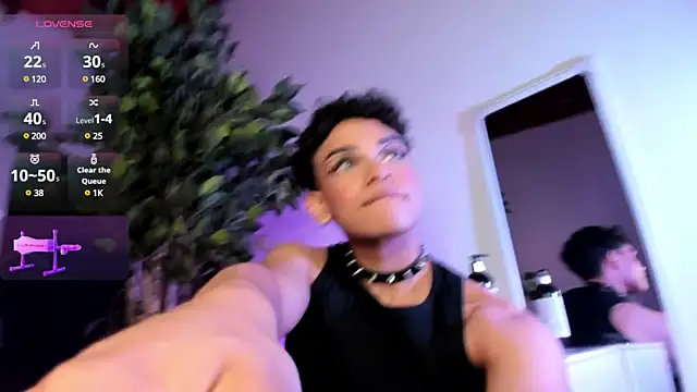 Snapshot of matt_wesley chatting on December 2024 05:48:01 PM matt wesley online show from December 2024 05:48:01 PM