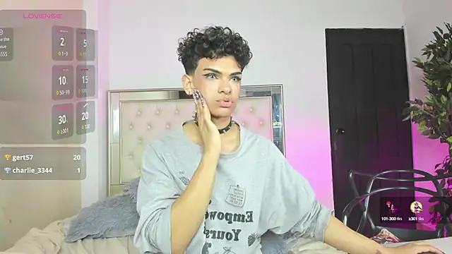 Snapshot of matt_wesley chatting on December 2024 03:54:02 PM matt wesley online show from December 2024 03:54:02 PM