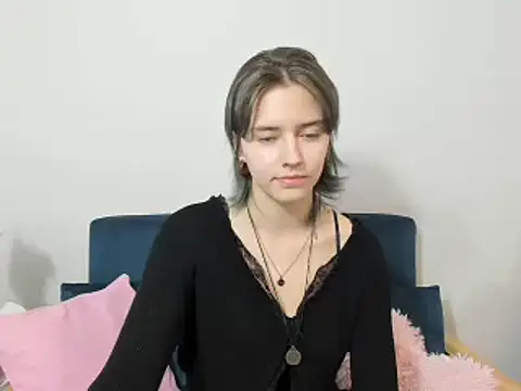 Snapshot of DevineNatalie chatting on December 2024 07:30:02 PM DevineNatalie online show from December 2024 07:30:02 PM