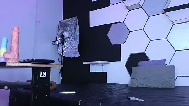 haileycat online show from January 2026 03:13:01 AM