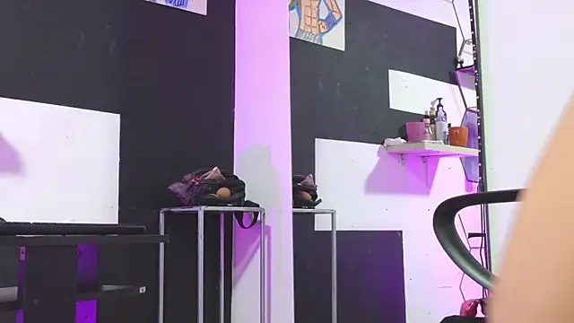 haileycat online show from November 2025 01:32:02 AM