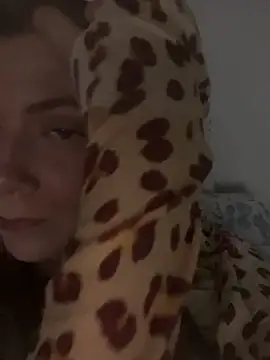 Snapshot of Mandispandis1 chatting on December 2024 04:21:02 PM Mandispandis1 online show from December 2024 04:21:02 PM