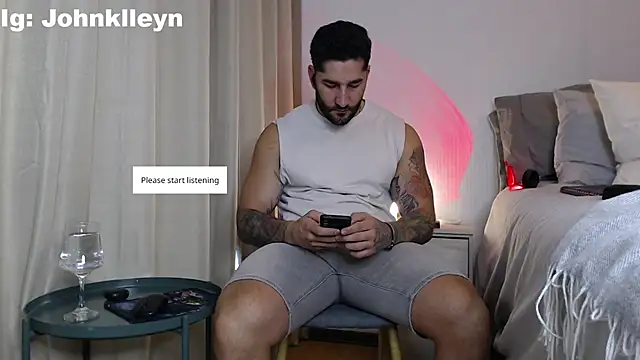 jonhklleyn online show from April 2026 06:55:02 PM