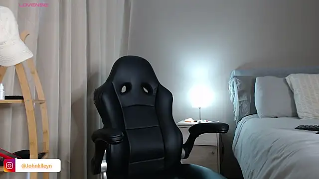 jonhklleyn online show from July 2026 08:52:01 PM
