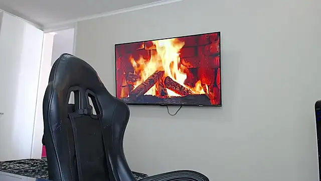 jonhklleyn online show from September 2025 06:14:02 PM