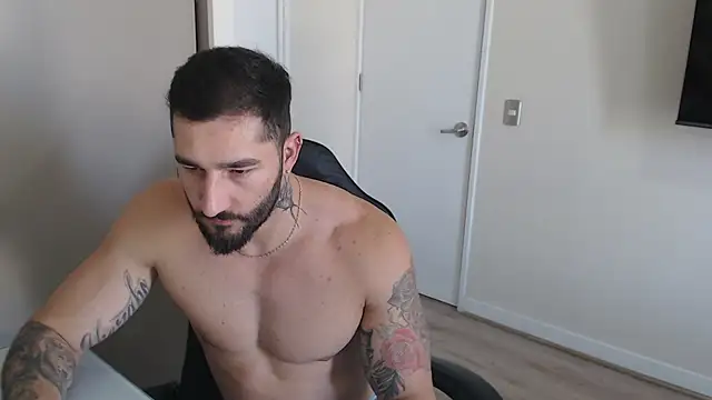 jonhklleyn online show from February 2025 06:59:02 PM