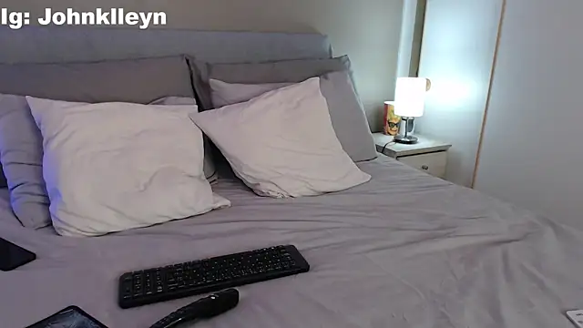 jonhklleyn online show from April 2026 07:40:01 PM
