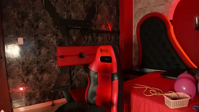 Snapshot of SLUTTY_MILA chatting on January 2025 01:45:02 AM SLUTTY MILA online show from January 2025 01:45:02 AM