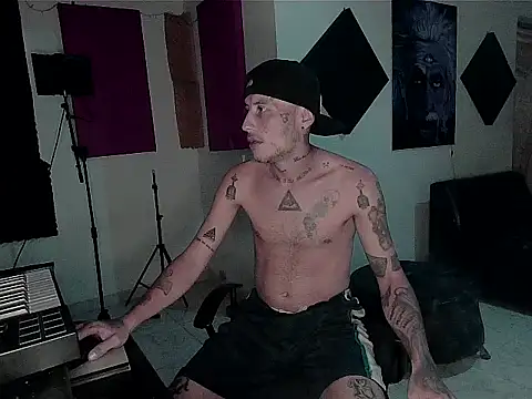 patrik tattoo  online show from November 2025 02:10:01 AM