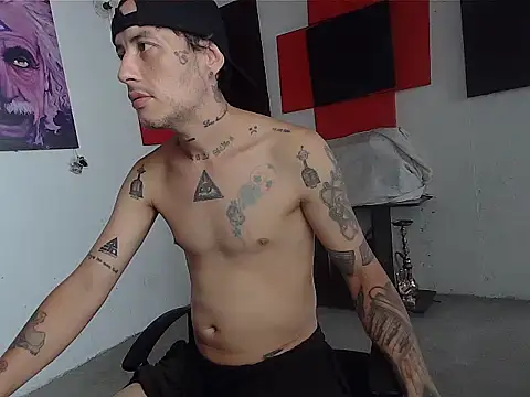Snapshot of patrik_tattoo_ chatting on May 2026 04:46:01 PM patrik tattoo online show from May 2026 04:46:01 PM