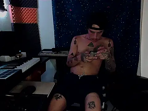 Snapshot of patrik_tattoo_ chatting on February 2025 11:04:01 PM patrik tattoo online show from February 2025 11:04:01 PM