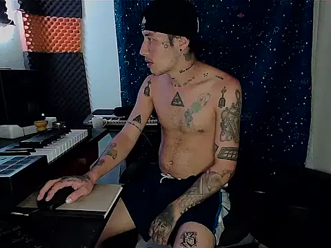 Snapshot of patrik_tattoo_ chatting on February 2025 03:35:02 AM patrik tattoo online show from February 2025 03:35:02 AM