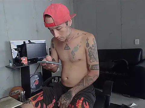 Snapshot of patrik_tattoo_ chatting on April 2026 04:57:02 PM patrik tattoo online show from April 2026 04:57:02 PM