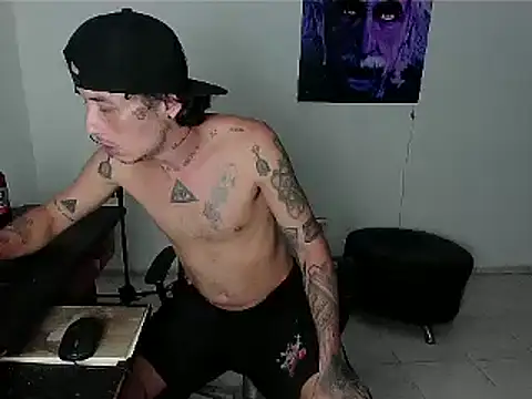 Snapshot of patrik_tattoo_ chatting on October 2025 06:49:02 AM patrik tattoo online show from October 2025 06:49:02 AM