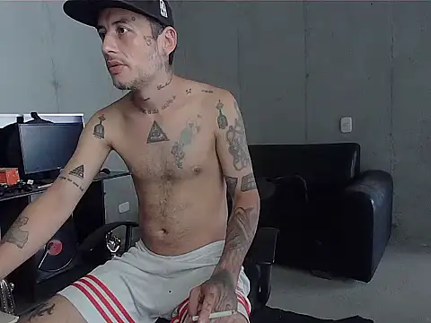 Snapshot of patrik_tattoo_ chatting on March 2026 05:25:02 PM patrik tattoo online show from March 2026 05:25:02 PM