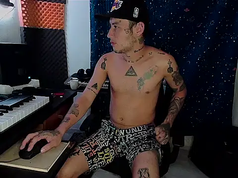 Snapshot of patrik_tattoo_ chatting on February 2025 04:44:01 AM patrik tattoo online show from February 2025 04:44:01 AM
