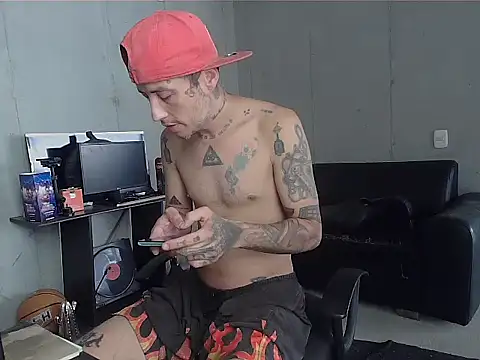 Snapshot of patrik_tattoo_ chatting on April 2026 04:25:02 PM patrik tattoo online show from April 2026 04:25:02 PM