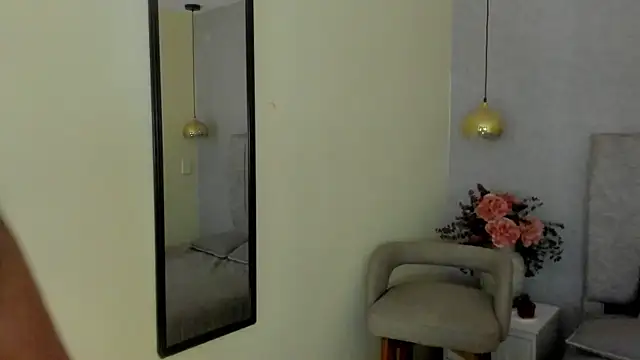 tutu milf online show from May 2026 12:16:01 PM