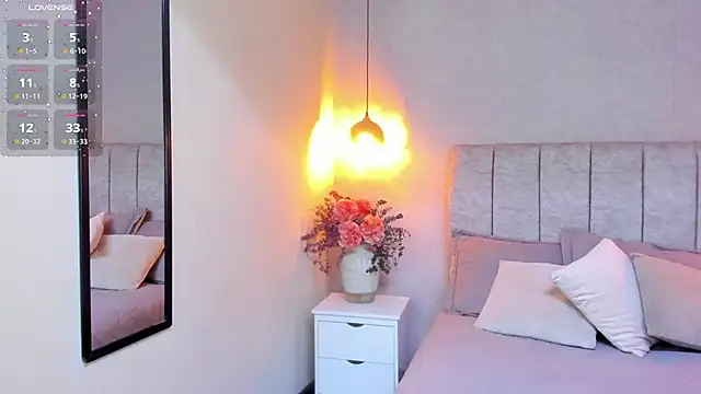 tutu milf online show from October 2025 07:11:01 PM