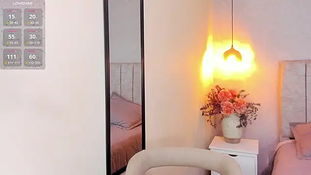 tutu milf online show from December 2025 08:04:02 PM