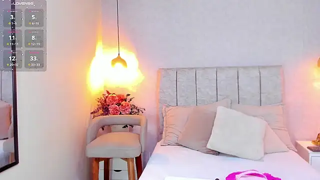 tutu milf online show from December 2025 07:07:02 PM