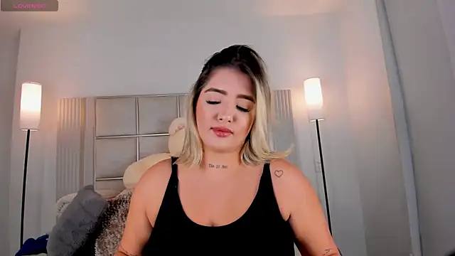 saraamiller  online show from June 2026 10:54:02 PM