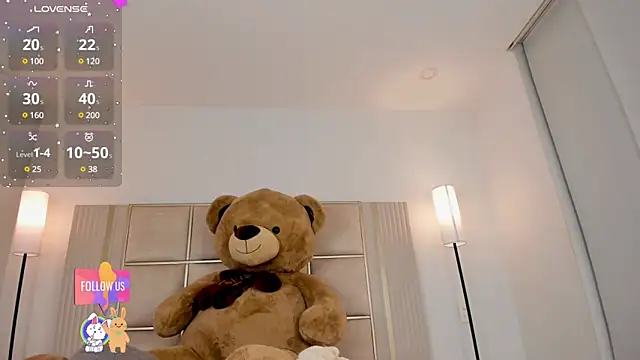 Snapshot of saraamiller_ chatting on January 2025 02:33:01 AM saraamiller online show from January 2025 02:33:01 AM