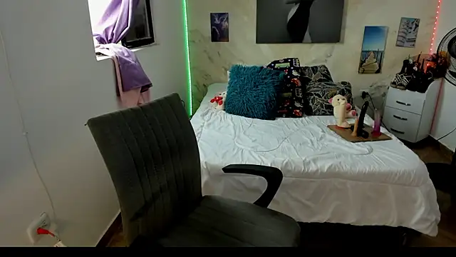 alinabozz1 online show from February 2026 09:26:01 PM