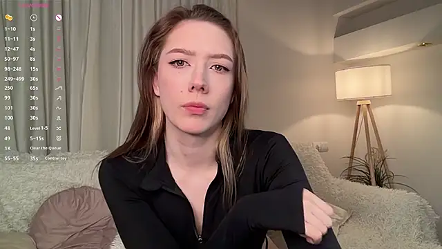 Snapshot of SelestaRobertson chatting on May 2026 11:20:02 AM SelestaRobertson online show from May 2026 11:20:02 AM