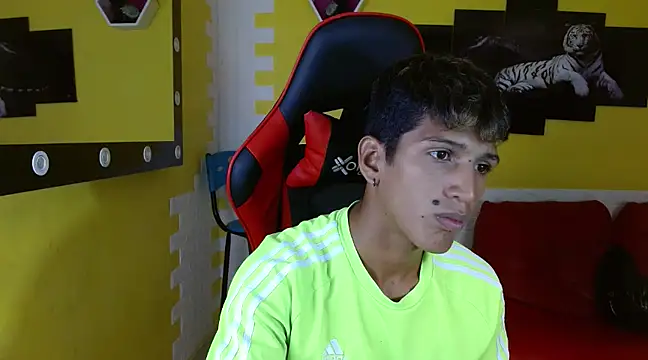 mau elixxx online show from January 2025 02:04:02 AM