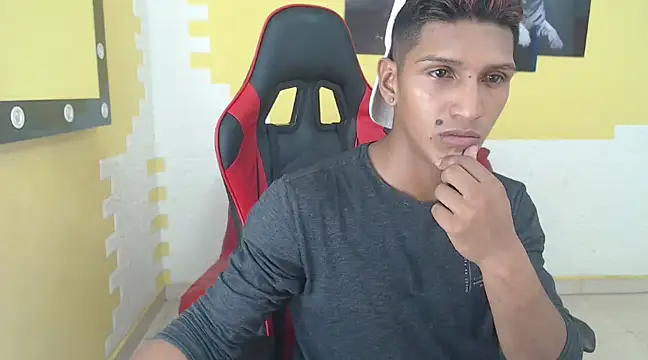 mau elixxx online show from December 2024 03:01:02 AM