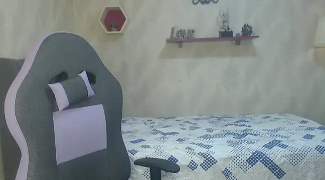 mau elixxx online show from December 2024 12:33:02 PM