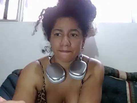 bellacrespalatina online show from November 2025 09:51:01 PM