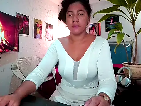 bellacrespalatina online show from March 2026 05:24:01 PM