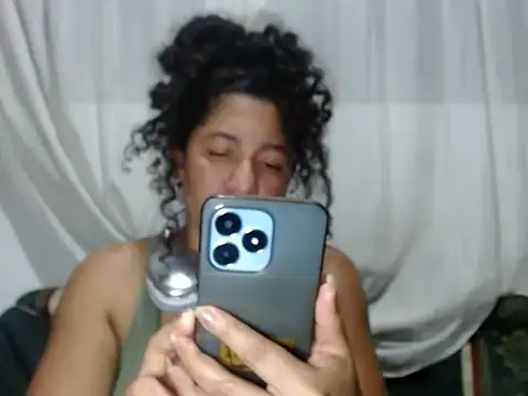 bellacrespalatina online show from November 2025 05:00:02 AM