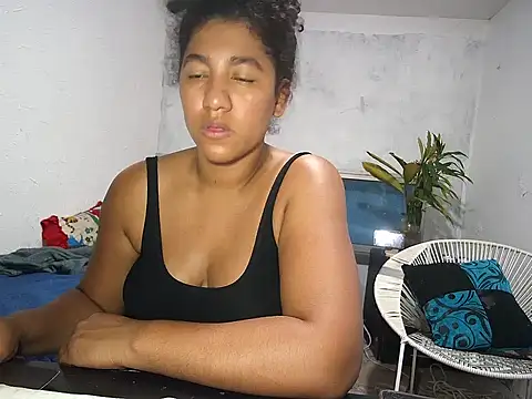 bellacrespalatina online show from February 2026 08:17:02 PM