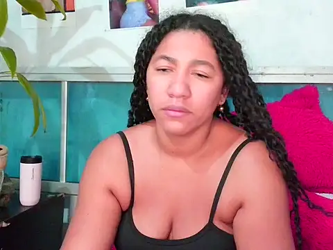 Snapshot of bellacrespalatina chatting on April 2026 04:49:01 PM bellacrespalatina online show from April 2026 04:49:01 PM