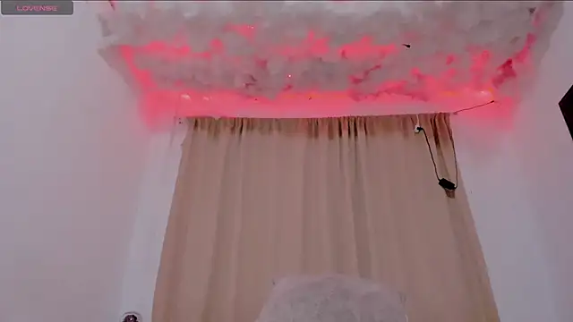 Lauu G online show from March 2025 03:08:01 AM