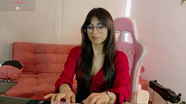 Snapshot of Jade_Zephyra chatting on February 2026 08:25:01 PM Jade Zephyra online show from February 2026 08:25:01 PM