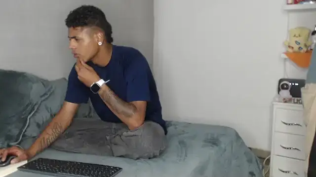 Snapshot of _tatho_perovich_ chatting on December 2025 04:39:02 AM tatho perovich online show from December 2025 04:39:02 AM