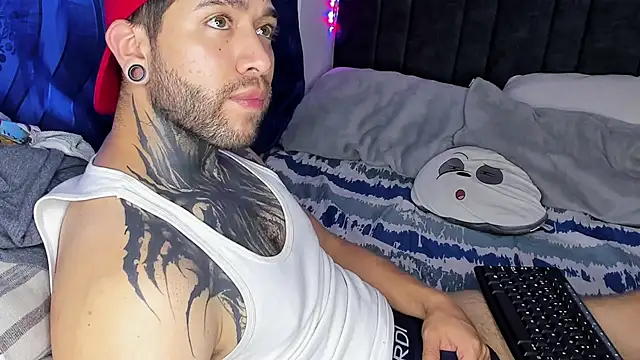 Snapshot of _tatho_perovich_ chatting on March 2025 12:06:02 AM tatho perovich online show from March 2025 12:06:02 AM