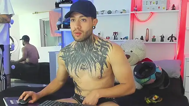 Snapshot of _tatho_perovich_ chatting on December 2024 05:11:02 AM tatho perovich online show from December 2024 05:11:02 AM