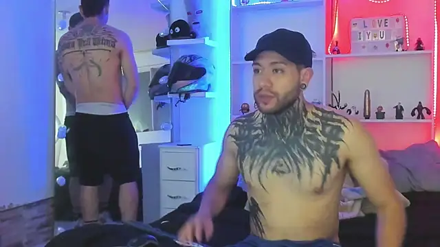 Snapshot of _tatho_perovich_ chatting on December 2024 05:04:01 AM tatho perovich online show from December 2024 05:04:01 AM