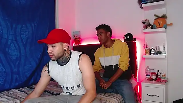 Snapshot of _tatho_perovich_ chatting on February 2025 01:02:01 AM tatho perovich online show from February 2025 01:02:01 AM