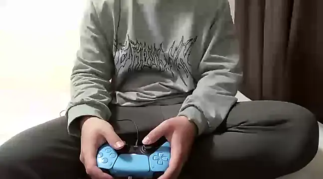 Snapshot of YU-KI00 chatting on March 2025 04:51:02 AM YU-KI00 online show from March 2025 04:51:02 AM