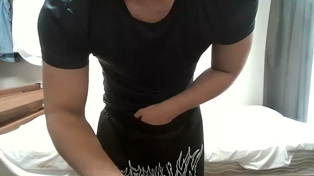 Snapshot of YU-KI00 chatting on September 2025 03:02:01 AM YU-KI00 online show from September 2025 03:02:01 AM