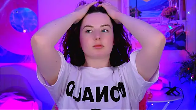 Snapshot of AnnTerry_ chatting on October 2025 12:06:02 PM AnnTerry online show from October 2025 12:06:02 PM